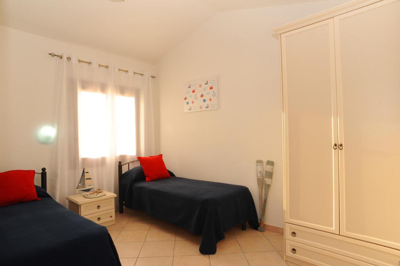 Residence Sardegnasummer Li Mori Budoni Buitenkant foto