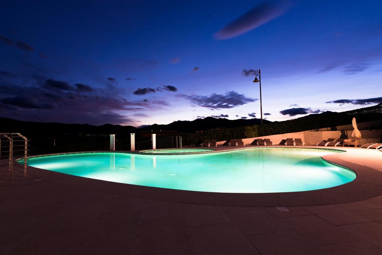 Residence Sardegnasummer Li Mori Budoni Buitenkant foto